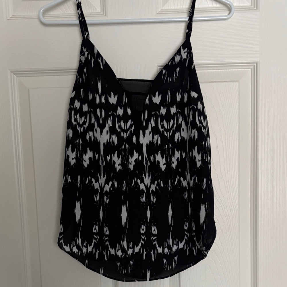 Flowy patterned tank top